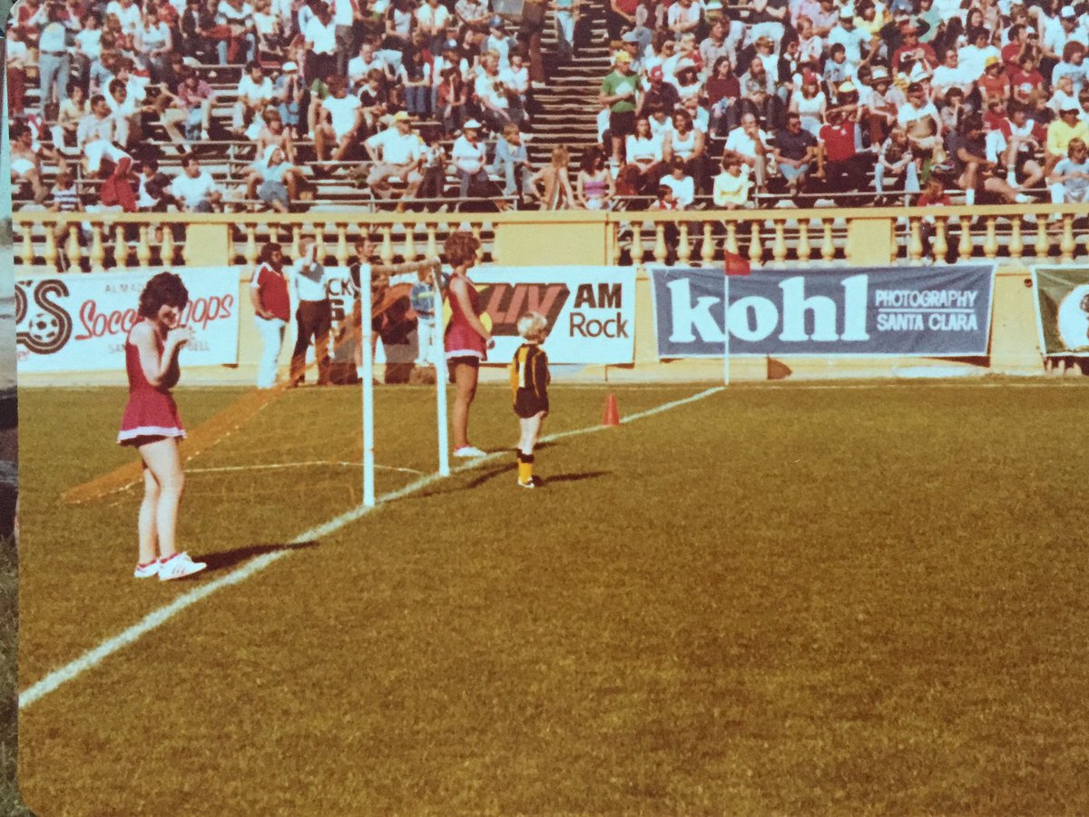andywhite7's tweet photo. Living my dreams in 80s! On the @SJEarthquakes field! @ChrisDanger7 #Quakes74 #marchhome #NASL https://t.co/7p2LrwhjLY