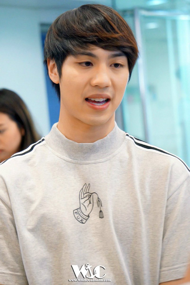 WhiteCaptainCOM's tweet photo. [HQ] 160324 @n_whitewo at GMM Grammy - หล่อ ละมุน คุณชายพะไวท์ คึคึคึ
#whitewo #uprinceseries https://t.co/HjvKwliX4k