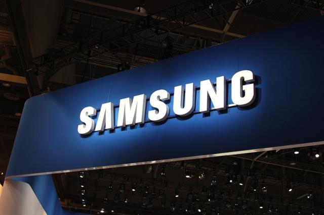 ubergizmo's tweet photo. Samsung Will Announce New Internet Of Things Operating System In April https://t.co/rFHaw1z6dD https://t.co/hJ1wMaBqFI