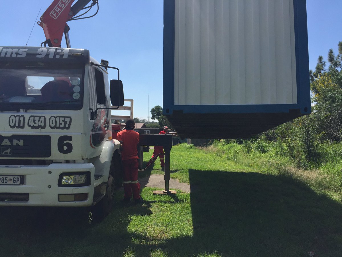 <a href="/bikehubber/">Bike Hub</a> <a href="/Joburg_Cyclists/">JUCA</a> <a href="/KittedSA/">Kitted</a> @TreadMTBmag we have our workshop container now!!! <a href="/CyclePark/">PwC Bike Park</a>