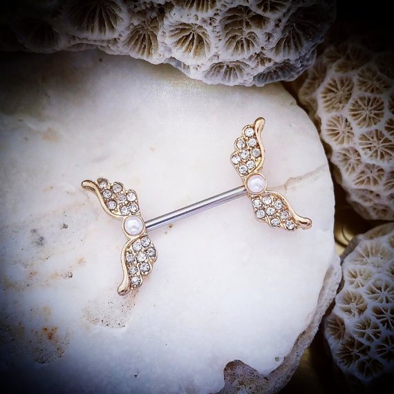 ThrowBackAnnie's tweet photo. Pretty Winged #nipplebar #bodypiercings #bodyjewellery #festival Shop https://t.co/zZtF8alc2M #throwbackannie #love https://t.co/9UcO56JF8Y