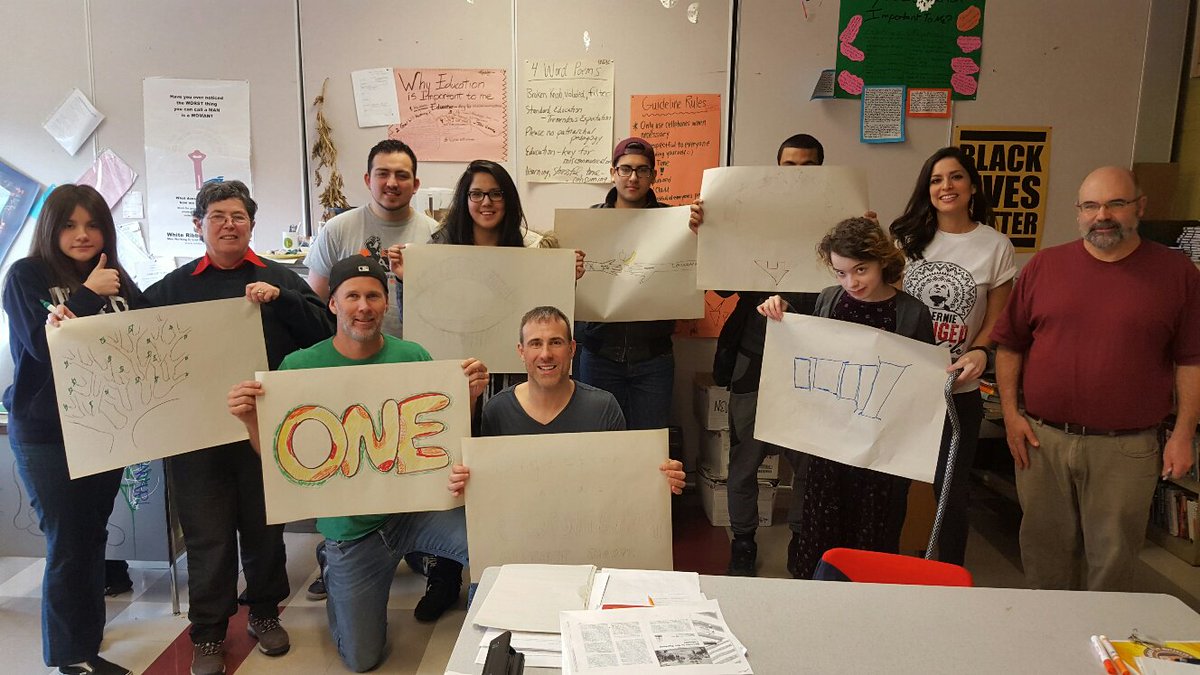 TheSameGrouP's tweet photo. Students across #Canada R sayin #migrantworkers deserve dignity & respect. #sametour2016 #nfaw2016 https://t.co/SlIN2vFOqs