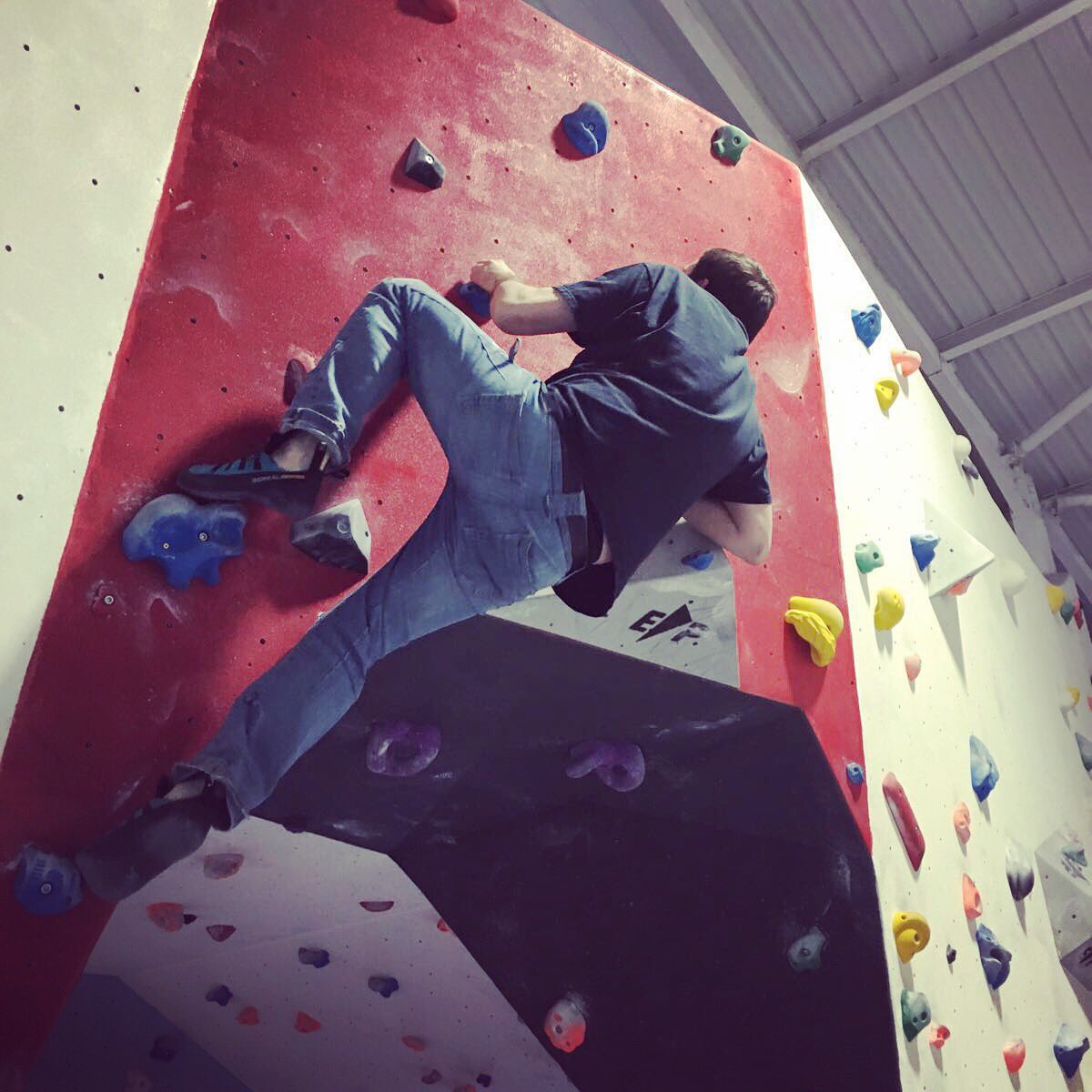 HarryWindsor's tweet photo. #MEclimbing https://t.co/whiTxbKryk