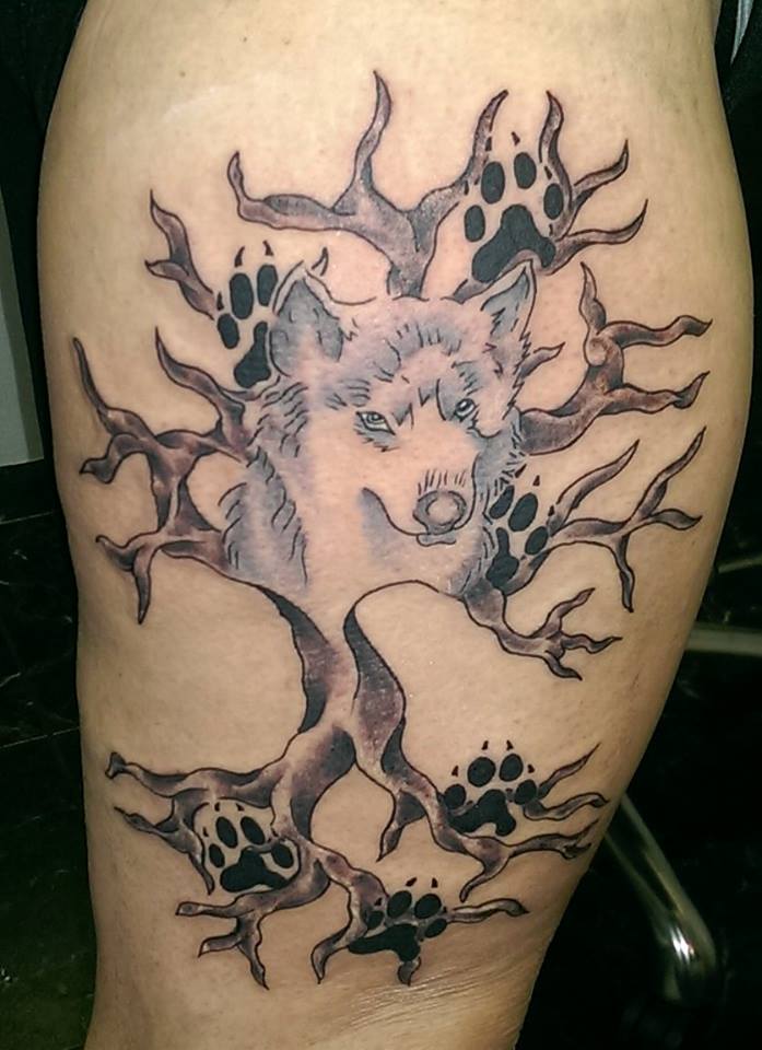 GreyMoonMatter's tweet photo. @SpikeInkMaster My best done by Lucas Malone Guilded Heart Newberg, Oregon. His own Design! #Inkster #tattoodesign https://t.co/6jeZycxpRC