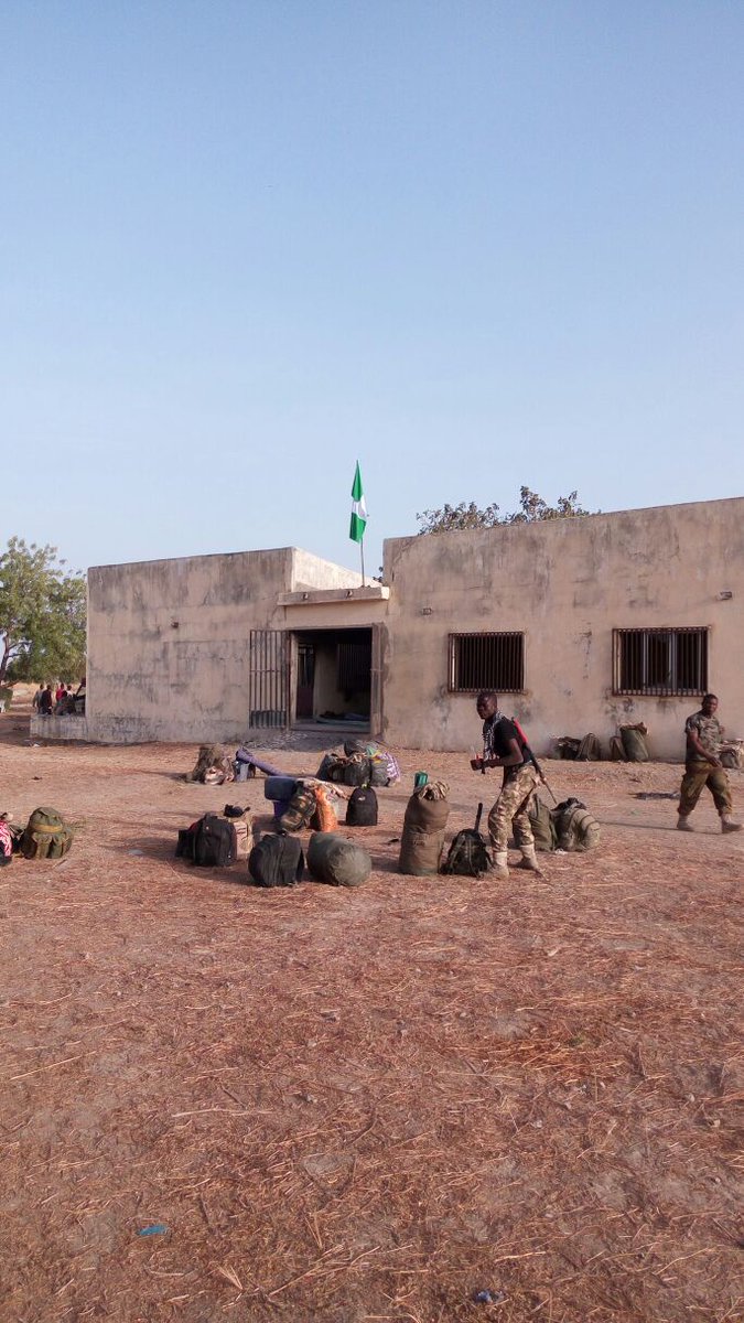 Fuerzas Armadas de Nigeria CeV-TG7XIAAegMU