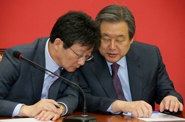 대통령의 개혁을 방해한 두 배신자