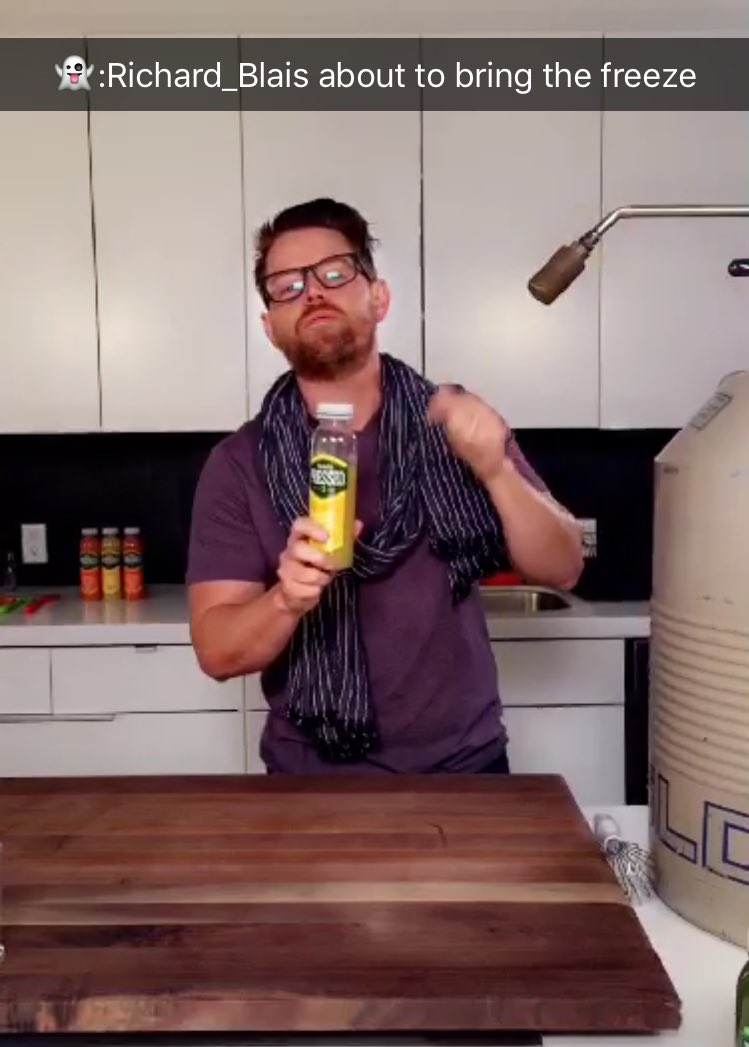 ThrillistSnaps's tweet photo. Oh you know, just @RichardBlais freezing @nakedjuice with liquid nitro at the test kitchen... 🙊

On snap 👻:THRILLIST https://t.co/MmhwyRhW3N