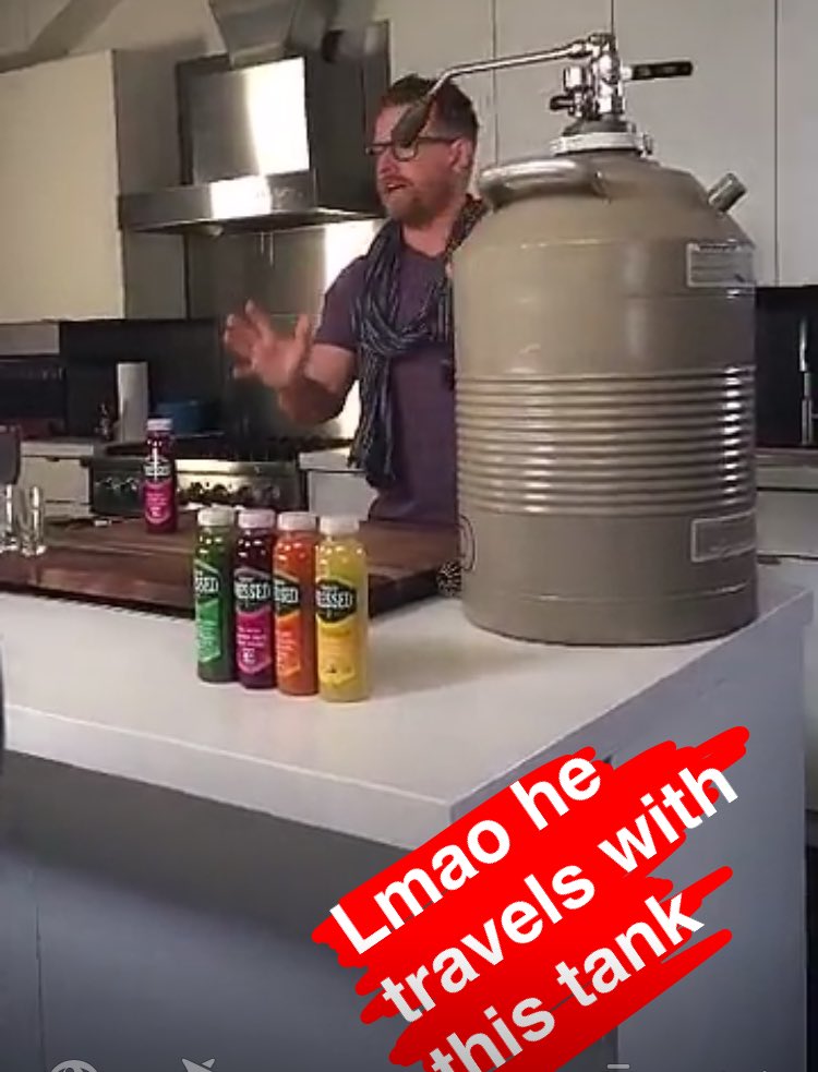 ThrillistSnaps's tweet photo. Oh you know, just @RichardBlais freezing @nakedjuice with liquid nitro at the test kitchen... 🙊

On snap 👻:THRILLIST https://t.co/MmhwyRhW3N