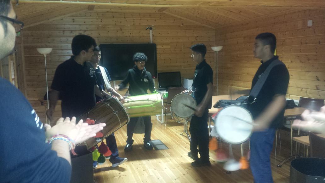 Dhol2Dhol's tweet photo. This is one of our specialities @Dhol2Dhol #teaching on a one 2 one basis. #music #drums #dhol #drumming #dhol2dhol https://t.co/WkqQBTmzRf
