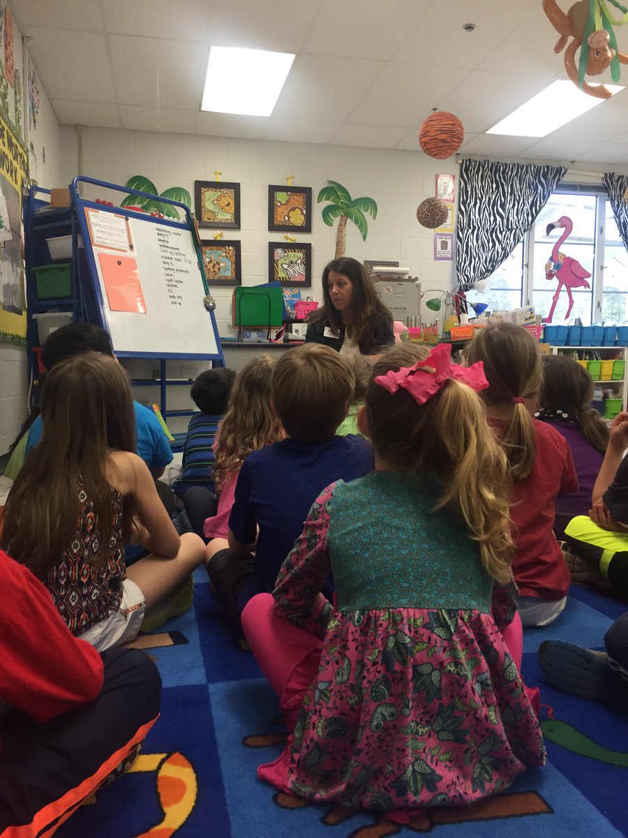 KristaMBender's tweet photo. K-2 Ts observing and working with @Rachel_Stockard today at @vhelpk5 #PD @numbertalks https://t.co/7H6pqplqcp