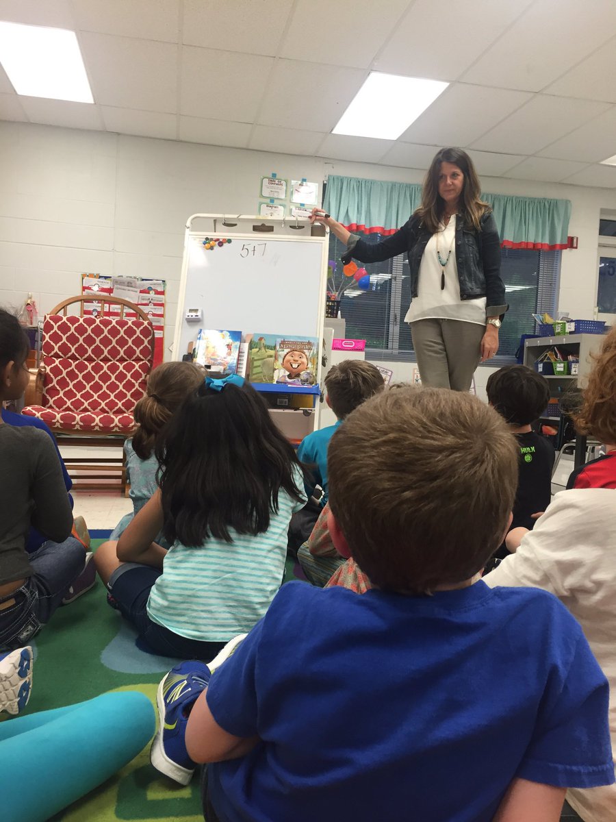 KristaMBender's tweet photo. K-2 Ts observing and working with @Rachel_Stockard today at @vhelpk5 #PD @numbertalks https://t.co/7H6pqplqcp