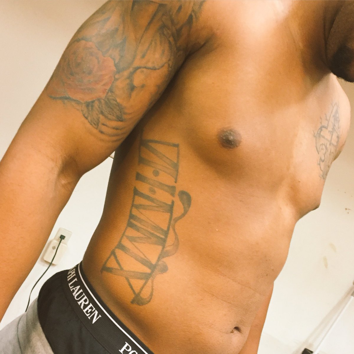 dakidd_ink's tweet photo. COVERUPGANGGANGGANG! #KiddInkTattoos https://t.co/QQduE6U3Q9