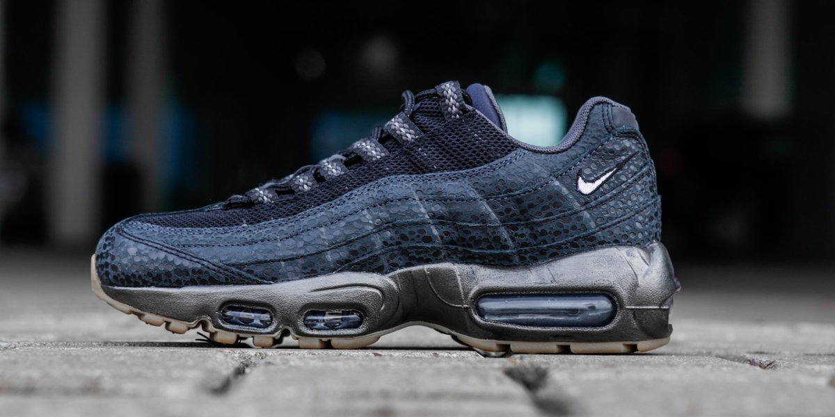 foot locker air max 95 black