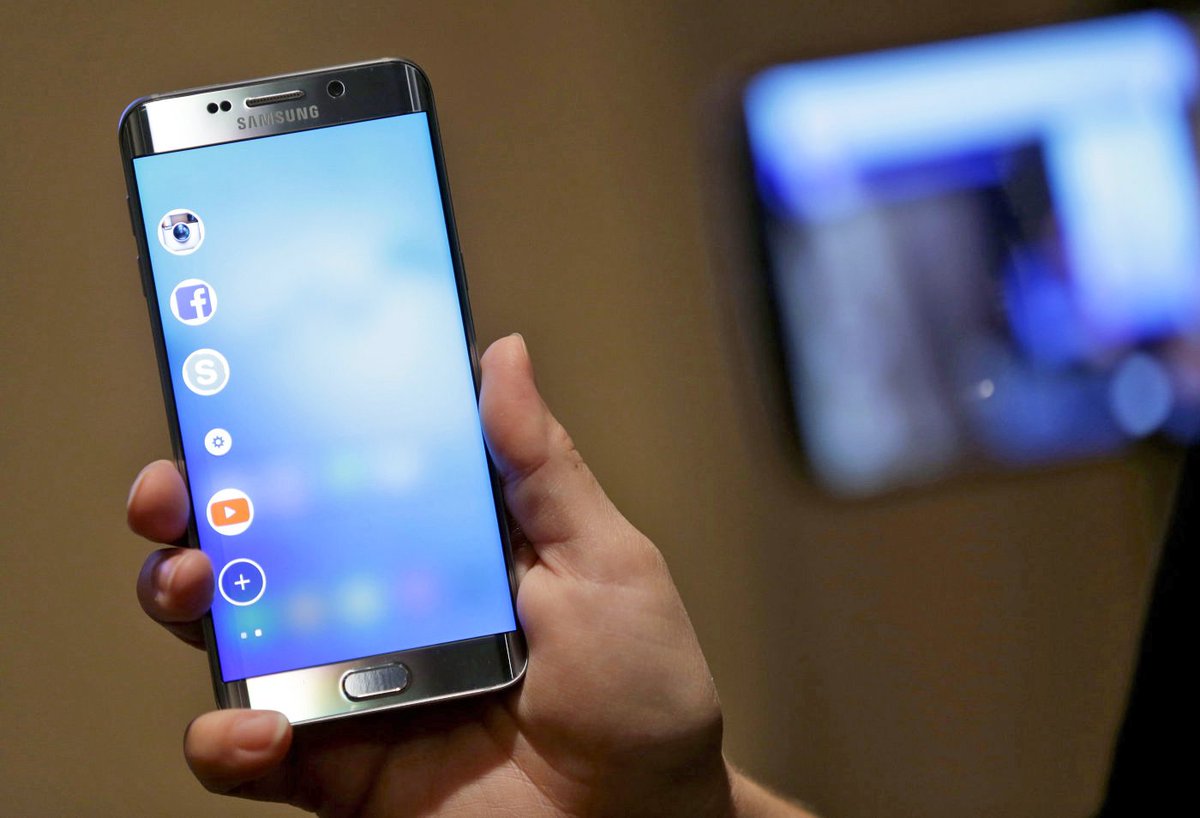 Ash Samsung tweet media