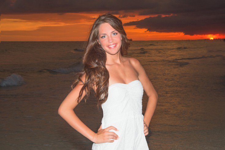 Senior portraits in Sarasota, starting at $49. #senior #seniorphoto #grad #sunset  #siestakeyphotographer #sarasota