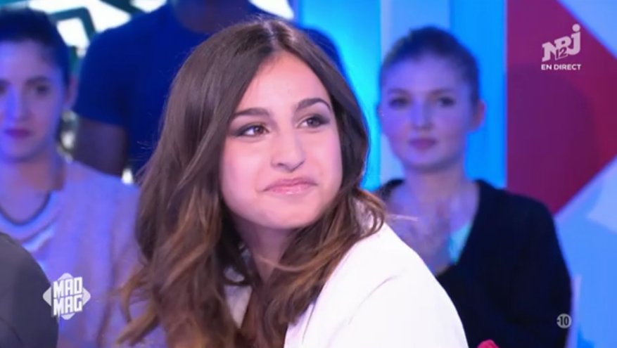 LeMadMag's tweet photo. Elle vient de sortir son single "Alive", la chanteuse @sashabem8 est l'invitée du #SuperMadMag https://t.co/a7GQ8VOxmi
