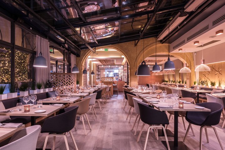 RetailDesignBG's tweet photo. Côté Cour restaurant by Red Banana Studio, Aix en Provence - France https://t.co/VQz3Oi58Ne https://t.co/YbdmJkLaft