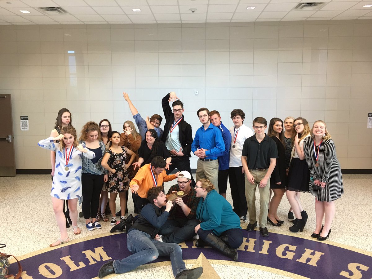 BrewerFineArts's tweet photo. Congrats to our UIL One Act Play for advancing to the next round of competition!!🎭🏆 https://t.co/GRk4lFaqYN