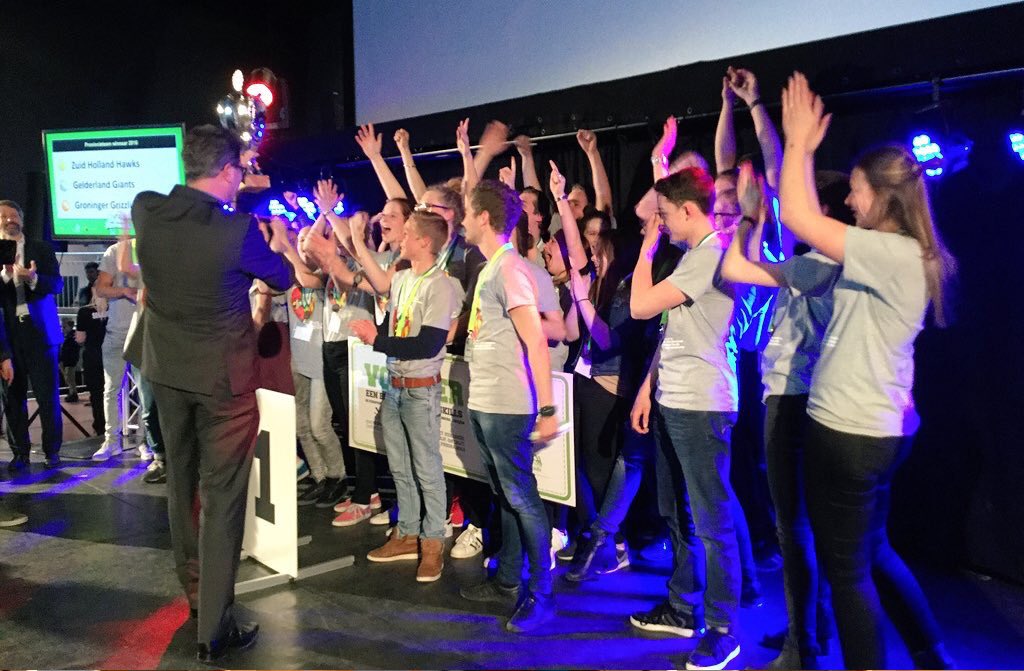 Gefeliciteerd! @zhhawks en studentcoaches van @rocleiden <a href="/MoveYourSkills1/">Move Your Skills</a> met 1e prijs  #skillstalent @SkillsNL