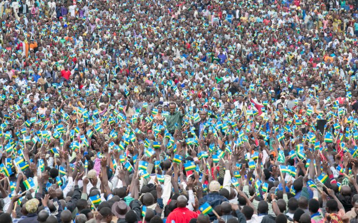 RwandaGov's tweet photo. President #Kagame kicks off a three-day tour in north-western #Rwanda https://t.co/qstJb4Vpn4 #CitizenOutreach https://t.co/jNLeaUfdsj