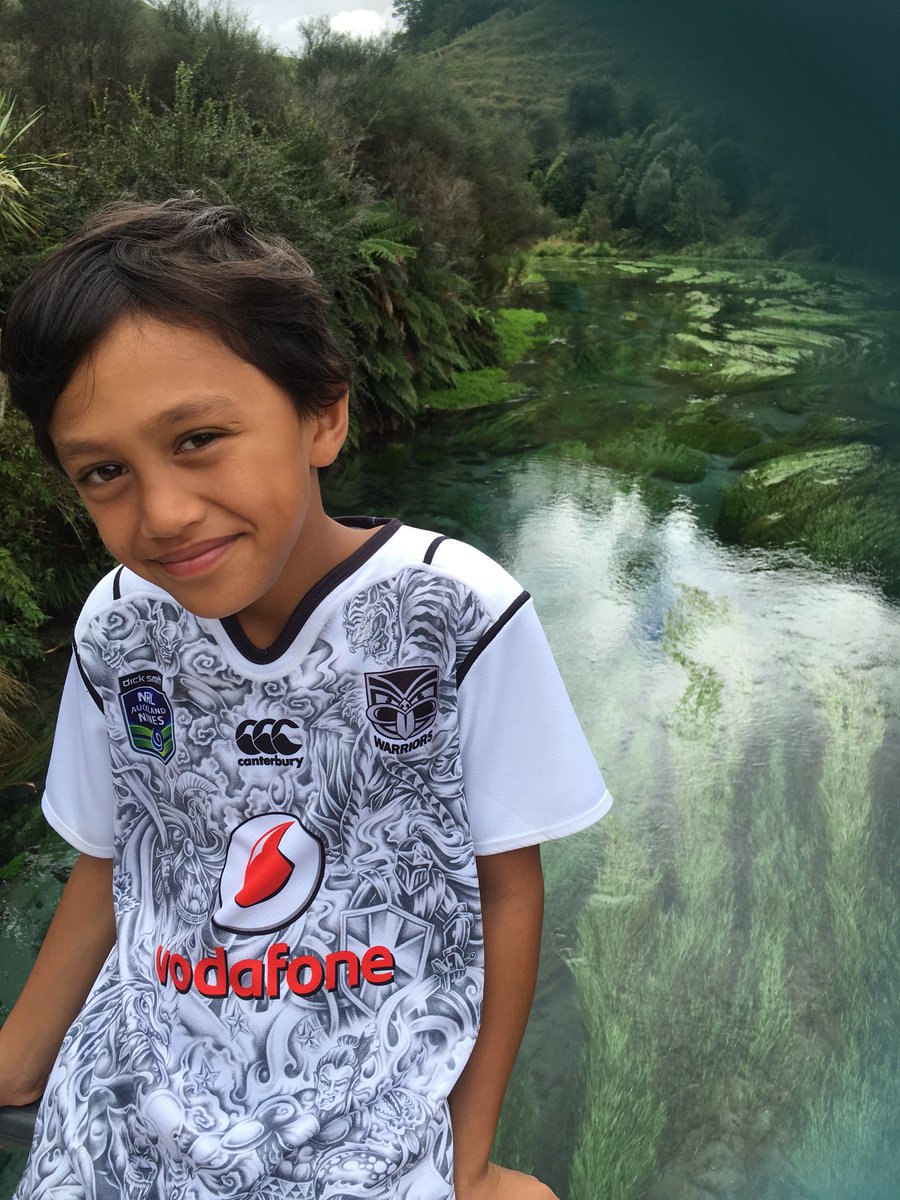 Haydz86's tweet photo. @NZWarriors - My son wearing his favourite top #NewZealand #NRL #LetsGoneWarriors #TeWaihouWalkway https://t.co/5bCLN9PzVU