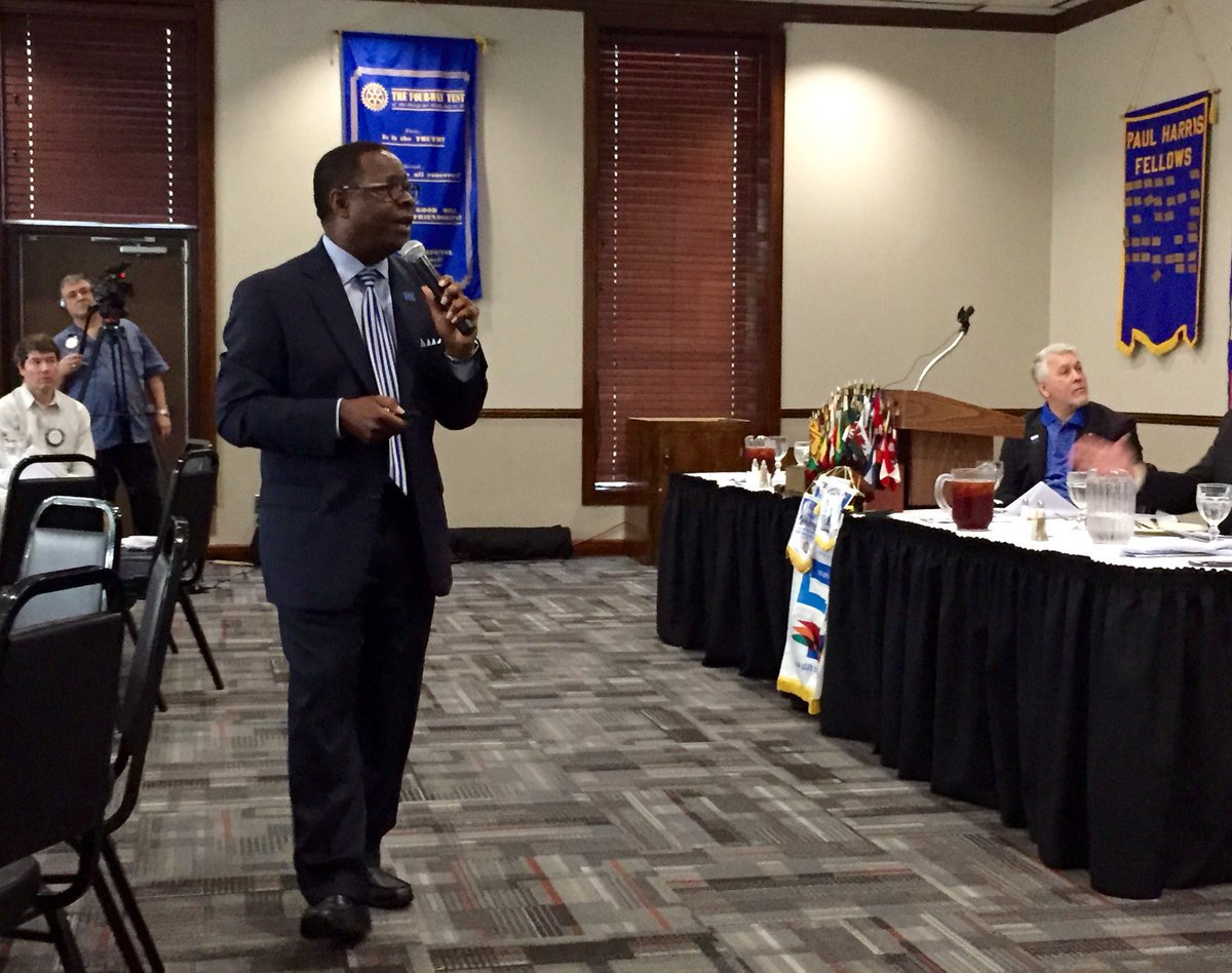 Honored to speak with <a href="/RotarySmyrnaTN/">Smyrna TN Rotary</a> today and share news about #MTSU! #TakeACloserLook #IAMTrueBlue