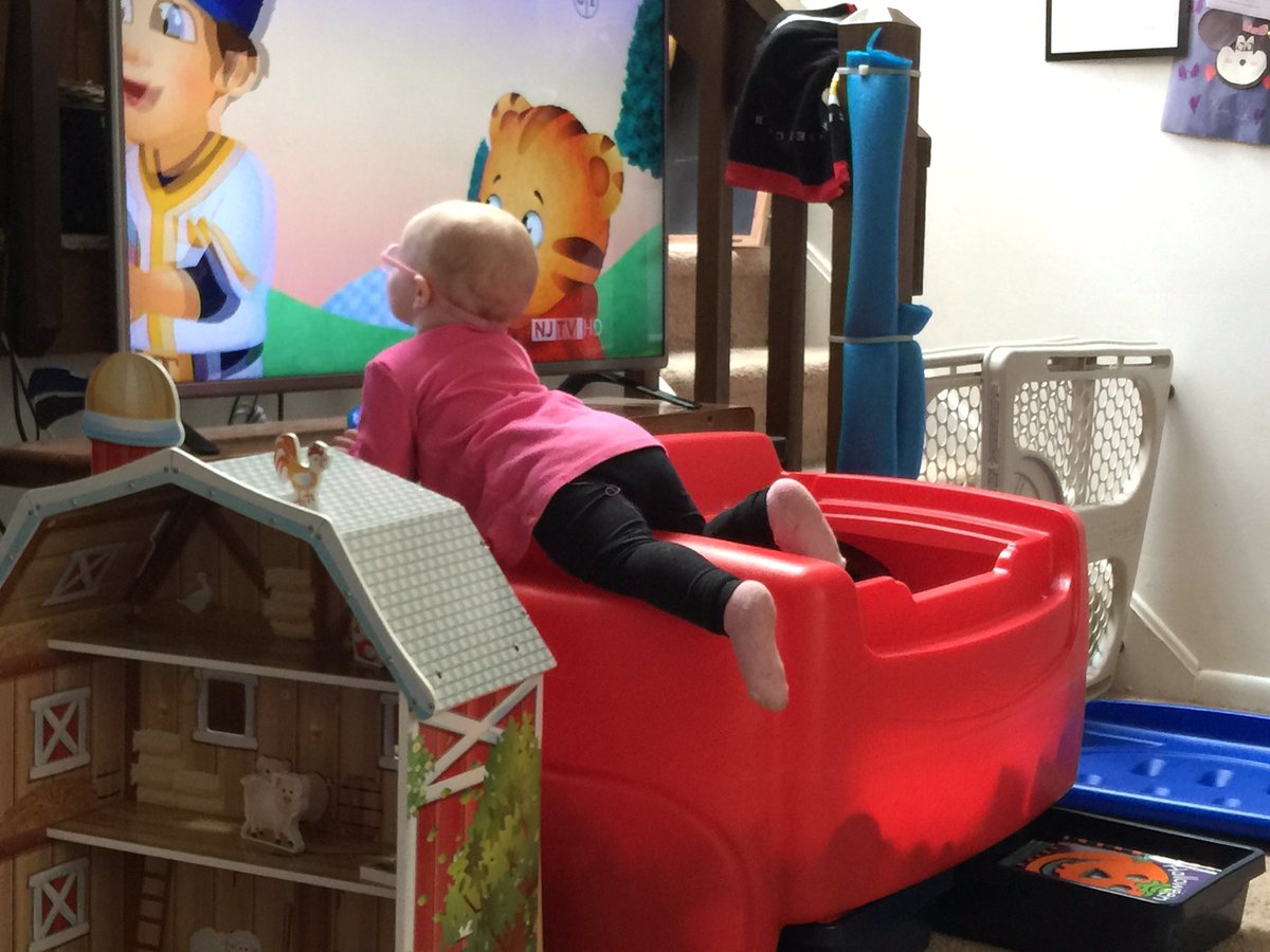 LadyRenegade04's tweet photo. #adventuresintoddlerhood #momlife #sarcasticmama #DanielTigerPBS #cantgetcloseenough https://t.co/BmTTMPSXRb