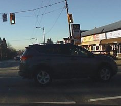 nessopmedia's tweet photo. It is Dangerous to Drive on Oak Street in Vancouver BC
https://t.co/OFcNFVIakm #baddriver #baddrivers #insanedriver https://t.co/F1UsZCrag5