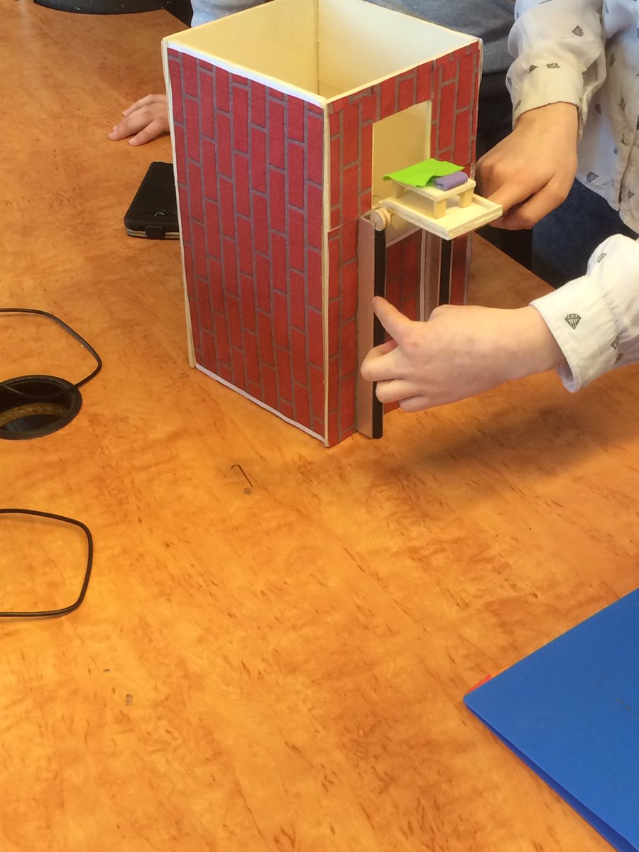 jwbosklopper's tweet photo. Mooie samenwerking van @VRFryslan @VRgroningen vandaag bij het #techasium van @rsgdeBorgen. Mooi ideeën gezien. https://t.co/LeBcNt3boC