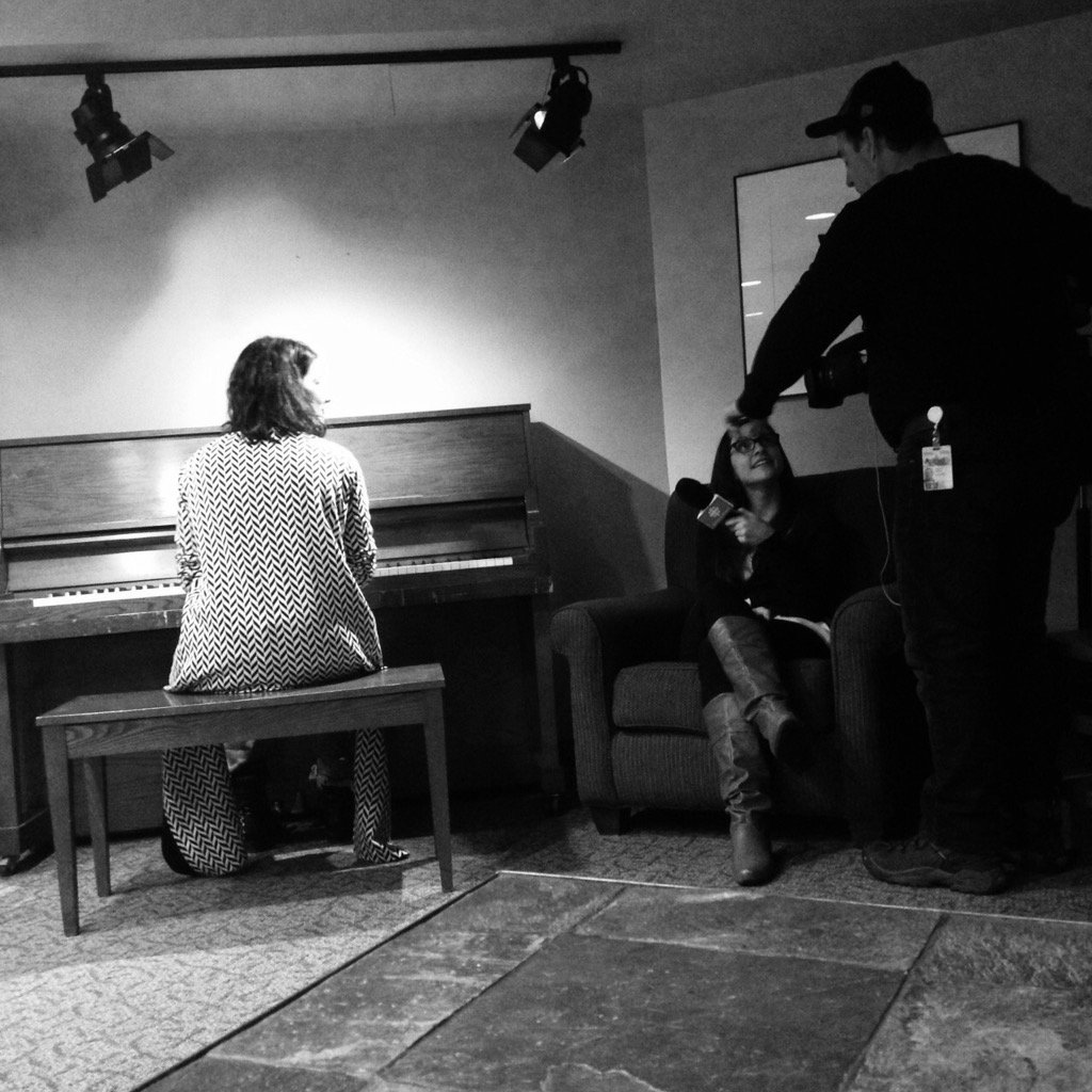 ChloeLacasse's tweet photo. Lunes au @CNAduCanada le 15 avril prochain! https://t.co/RXJzE1V8jR