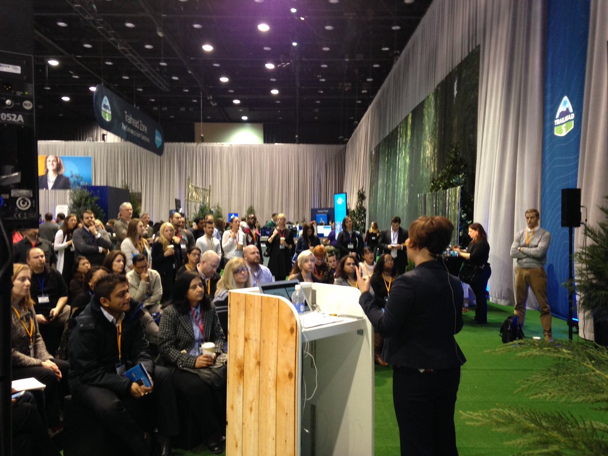crmsalesgem's tweet photo. Look it's @DeniseCarbone4 rocking her admin theatre preso! #SalesforceTour Chicago #AwesomeAdmins #adminzone https://t.co/mtjyzlfaee