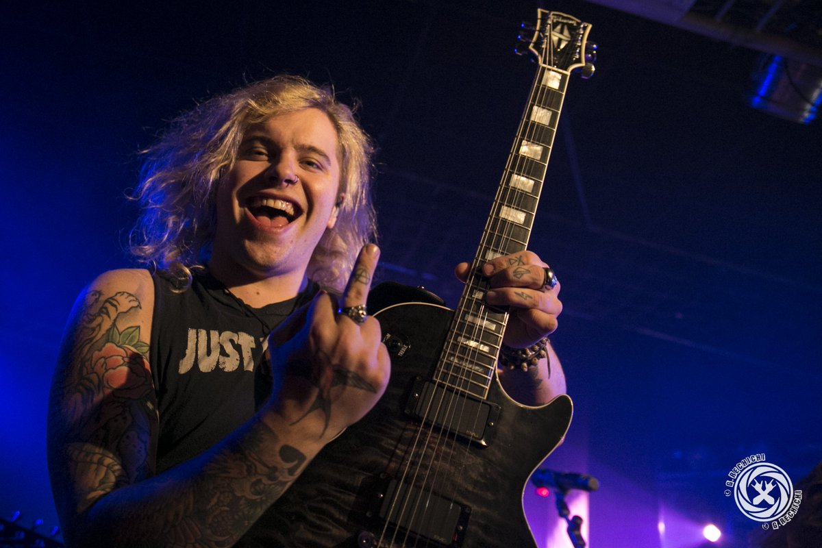 G_Rechichi_ph's tweet photo. https://t.co/5tHk8etOsx
@SantaCruzBand live at @legend_milano 
#SantaCruz #legendclub https://t.co/sIEKEBzDmx