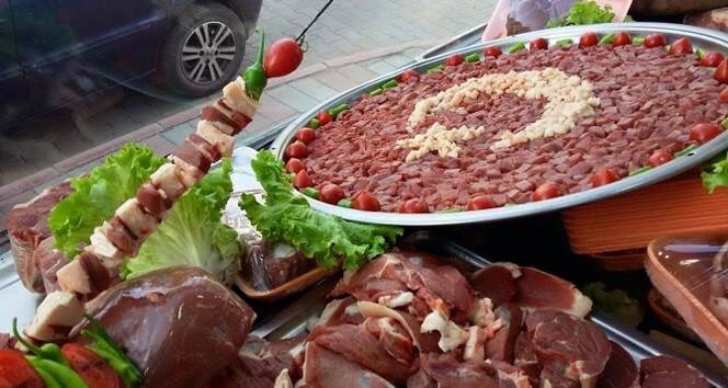 Ay Yıldız'ımızı bile etnen yapıyk. İşte beyle bir şehir #gaziantep