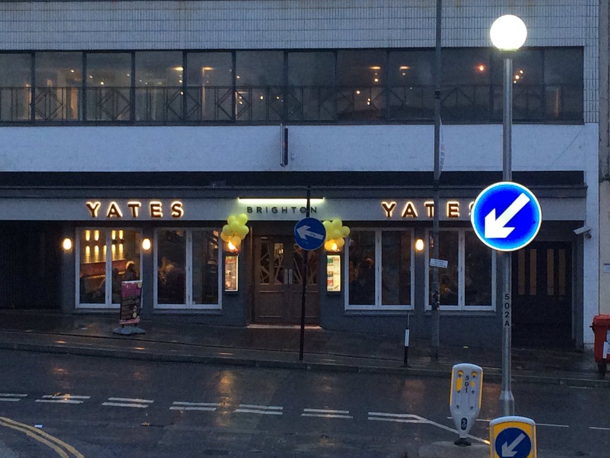 BrightonYates's tweet photo. All signs point to Yates this weekend with live band Empire! DJ from 9 tonight @Pickalo_dj #Easter #Brighton https://t.co/MQp9K7oXnl