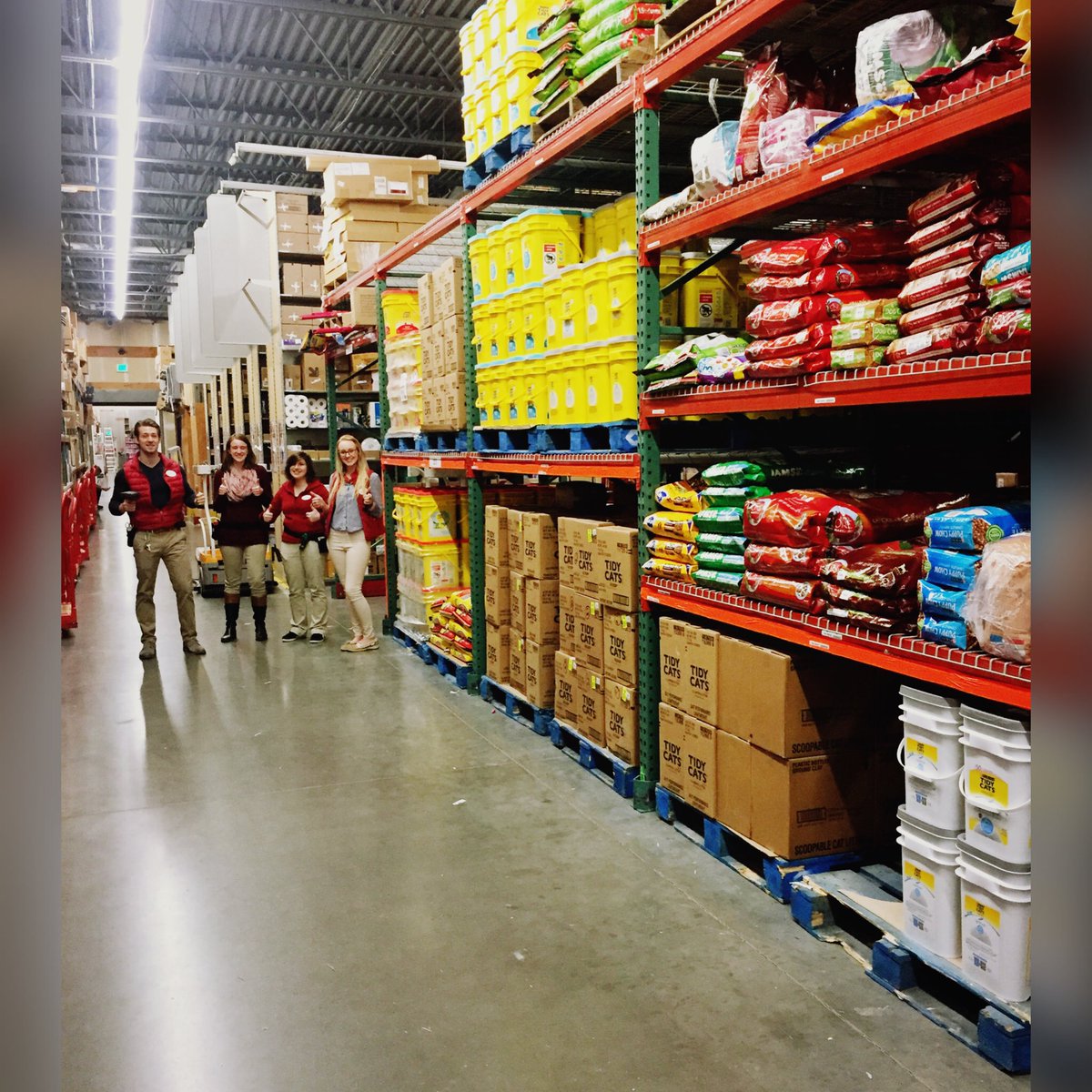 daniellernelson's tweet photo. #leanandcleanin2016 #backroomzone https://t.co/s5PEPDQC3U