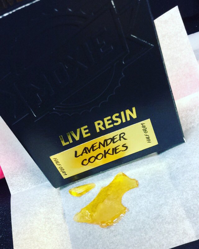 AbsoluteProp215's tweet photo. Moxie Live Resin Lavender Cookies just in @AbsoluteProp215 Come get your #DAB on! #MedicalMarijuana https://t.co/sPsNOWlNLR