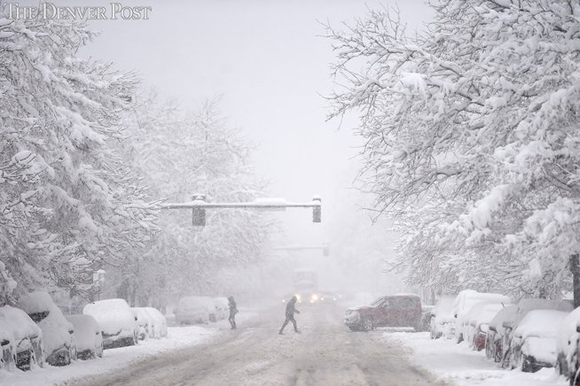 denverpost's tweet photo. JUST IN: Denver won't be plowing residential streets after Wednesday's blizzard https://t.co/5GPWTUCDK4 #cowx https://t.co/CFgZRDdpZ8