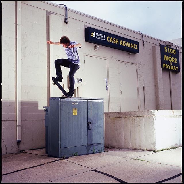 zeroskateboards's tweet photo. Noseblunt in Nebraska 2006 by @skateratofcv π·: Shigeo
#20yearsofzero https://t.co/zHa0Y76ZDF