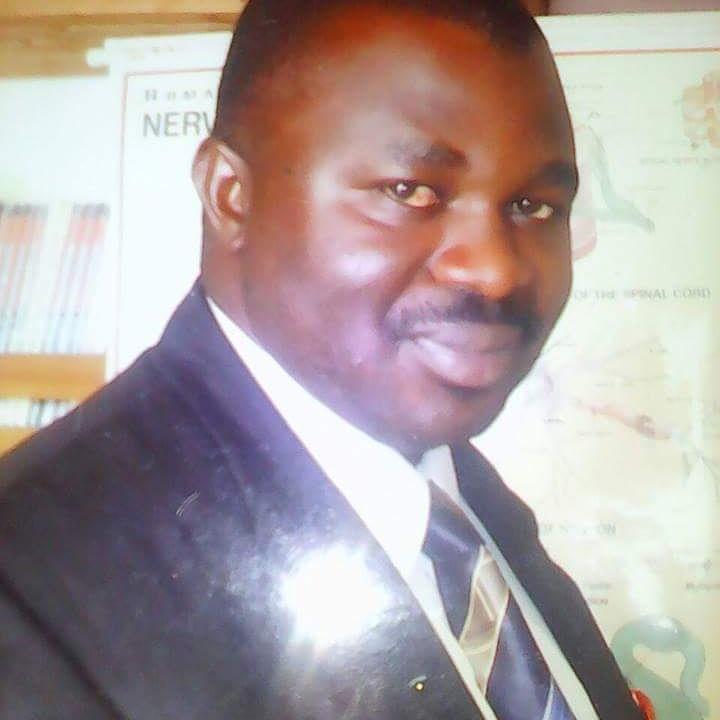 Sikoyo5's tweet photo. Mr. John Wechuli. You were good to me but gone too soon. RIP https://t.co/uJ14LtiUoQ