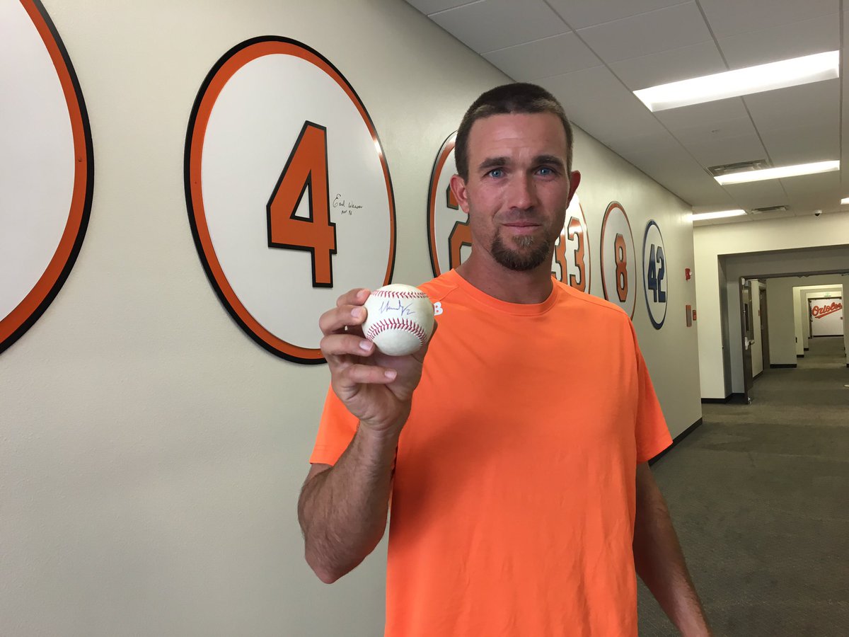 Orioles's tweet photo. J.J. Hardy homered today and the autographed baseball could be yours! RETWEET for a chance to win. #OrangeSpring ⚾️🌴 https://t.co/JeXDcmB92f