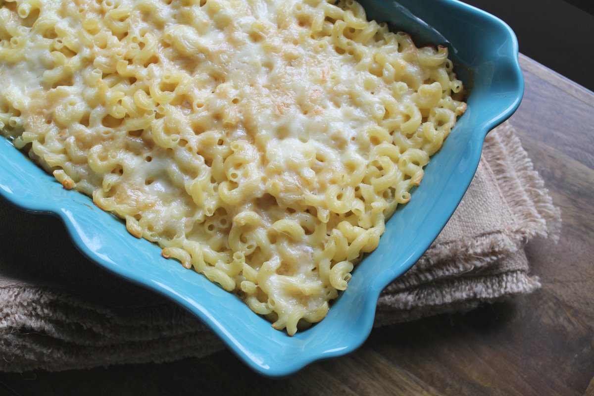 KendallRayburn's tweet photo. BEST Baked Mac + Cheese & a #giveaway! AD @BurnettDairy #BurnettDairy #SmallBatchHandcrafted https://t.co/BilByWbMiN https://t.co/bUOCtBioaY