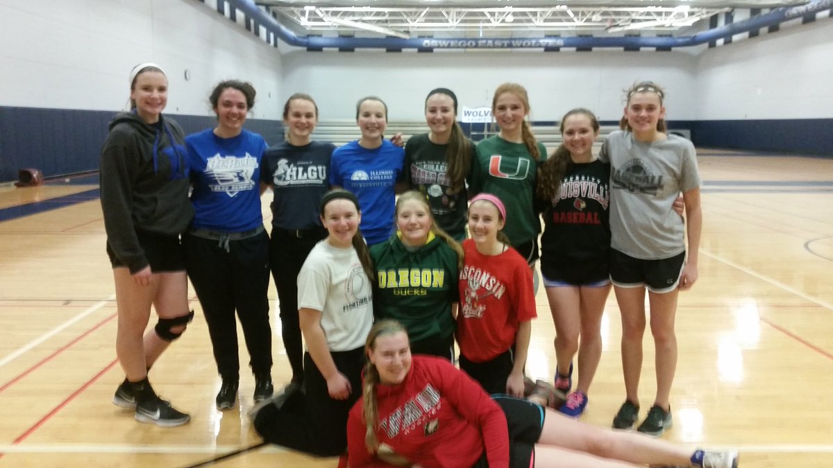 coach_charlett's tweet photo. College themed practice!
2 game win streak, put in work today, ready for more action saturday at home!
#oesoftball https://t.co/3Z3BWUgbag