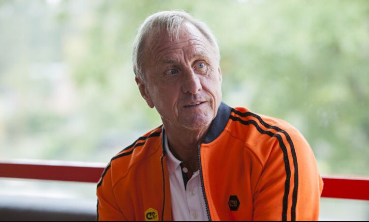 HamzaDafterdar's tweet photo. R.I.P Johan Cruyff you were the best #RIPJohanCruyff https://t.co/LRKdBPh596