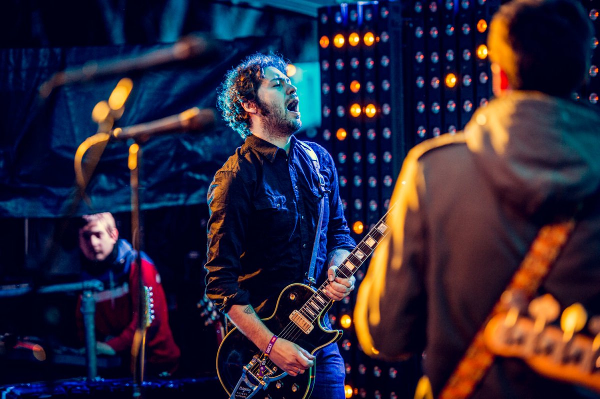 Heel krachtig en vollenbak in your face. <a href="/TheSoreLosers/">The Sore Losers</a> en hun derde album 'Skydogs'. stubru.be/zender/thesore…