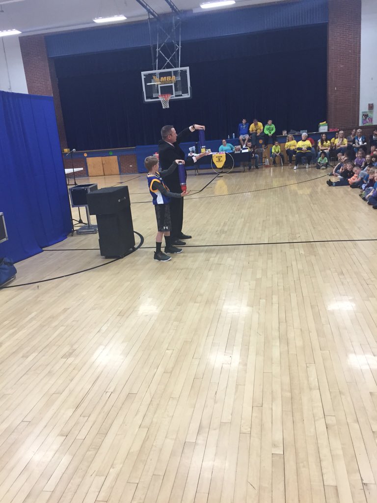 MrColboth's tweet image. We&apos;d like to give a huge thanks to @ChrisEgelston for an awesome performance today! #washwildcats #reachforsuccess