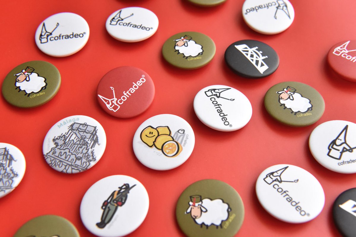 cofradeo's tweet photo. Algunos nos preguntáis por las chapas más divertidas de Cofradeo, aquí tenéis la colección completa☺️ #cofradíasmlg https://t.co/2Z6rmaqipk