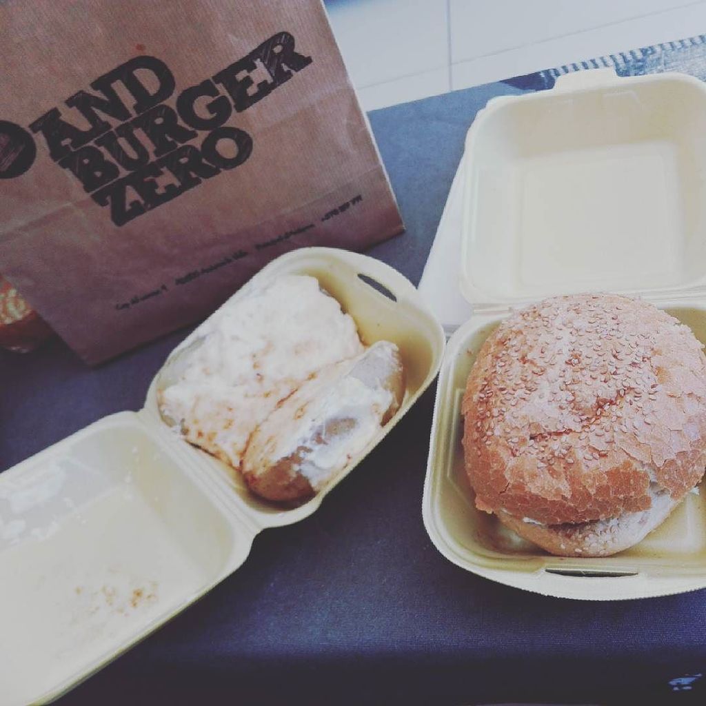 yopp_and's tweet photo. Mimos de primo 😁😁😁 amor por las hamburguesas del @andburgerzero
#andburgerzero #andorralovers #pornfood #orgasmicfo… https://t.co/3S9C4izjEr
