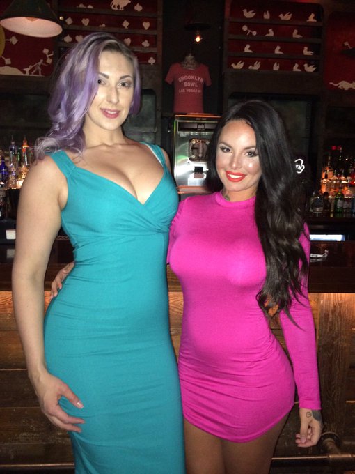 Got to see my pretty @karleycottrell perform at Alice again last night! https://t.co/RZzV17JYEo<a class="tags" target="_blank" title="On Twitter" href="/?out=eyJ0eXAiOiJKV1QiLCJhbGciOiJIUzUxMiJ9.eyJpYXQiOjE3MTg3MDI5ODgsImlzcyI6InR3cG9ybnN0YXJzLmNvbSIsIm5iZiI6MTcxODcwMjk4OCwiZXhwIjoxNzUwMjM4OTg4LCJyZWRpcmVjdF91cmwiOiJodHRwczovL3R3aXR0ZXIuY29tL2thcmxleWNvdHRyZWxsIn0.Xa_3-Lr7VwWdwFjPN_kTAahb3fkMW-uJ6TASZmRMirE8ZHv4ceoKjJcUG2_iCfMnlH8MjEEaF1fi1tbV65xN0g">@karleycottrell</a><a href="/tag/mackmonday"class="tags"><span>#mackmonday</span></a>