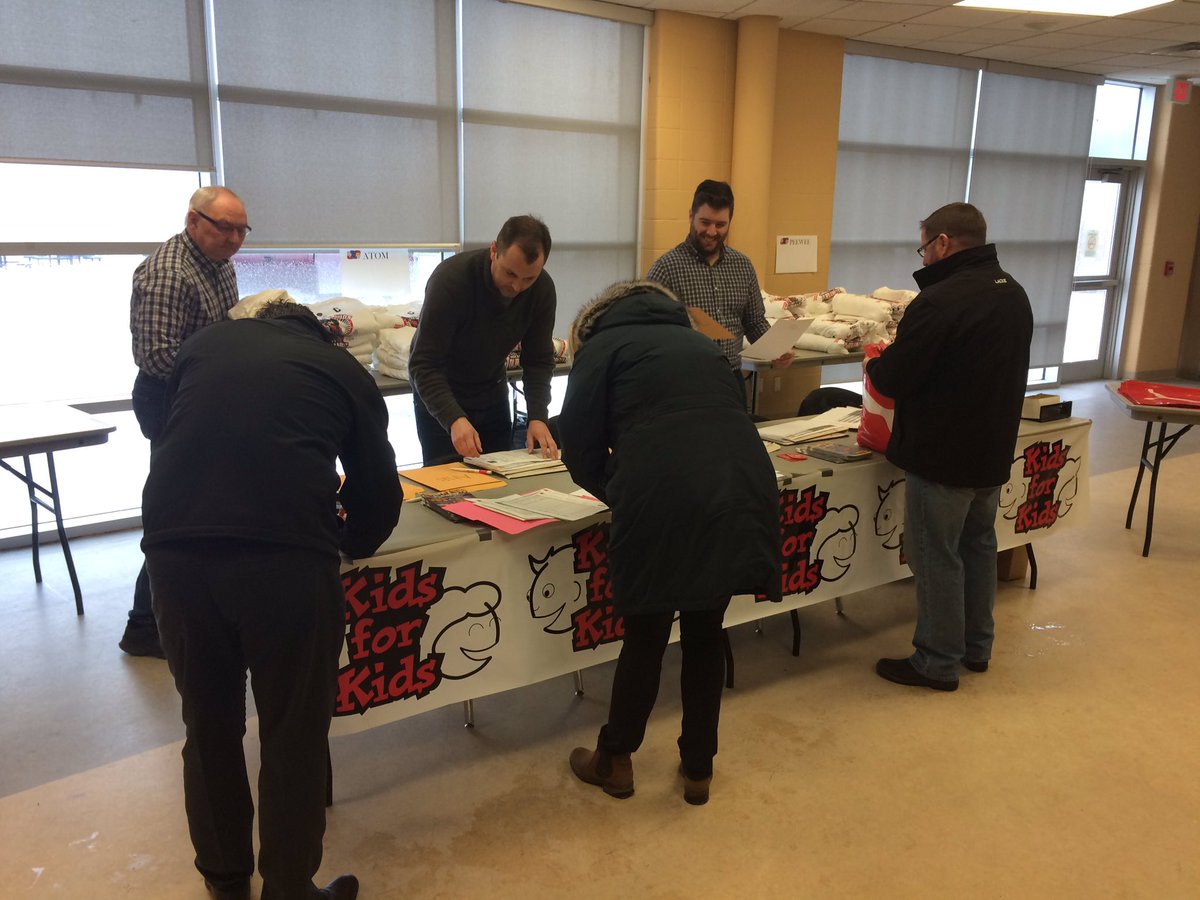 BGCsoutheast's tweet photo. The 19th Annual Kids for Kids hockey tournament has begun! Welcome to #ygk all participants, family and friends 😊❤️ https://t.co/0KypNpRhm1