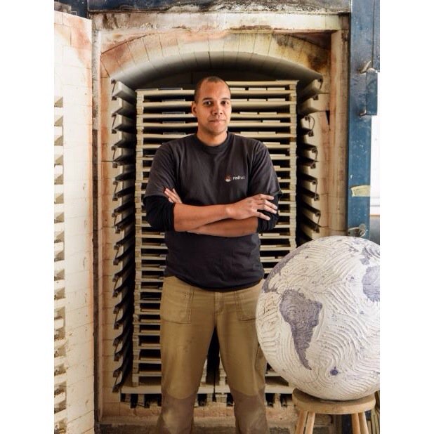 Find out what's abuzz over on our Instagram tonight; instagram.com/p/BDWPS3OJlQT #potterythrowdown <a href="/richmillerpots/">Richard Miller</a>